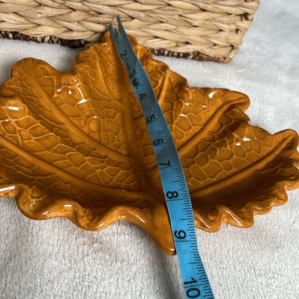 10” Maple Ceramic Leaf Serving Plate Dessert Plate Set of 2 Orange Brown Color - Picture 9 of 11